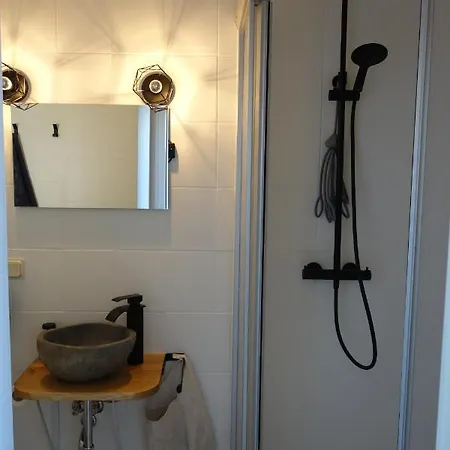 Apartment Goldene Feder *